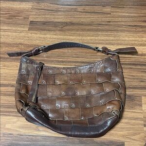 B MAKOWSKY BROWN SOFT LEATHER HOBO BAG